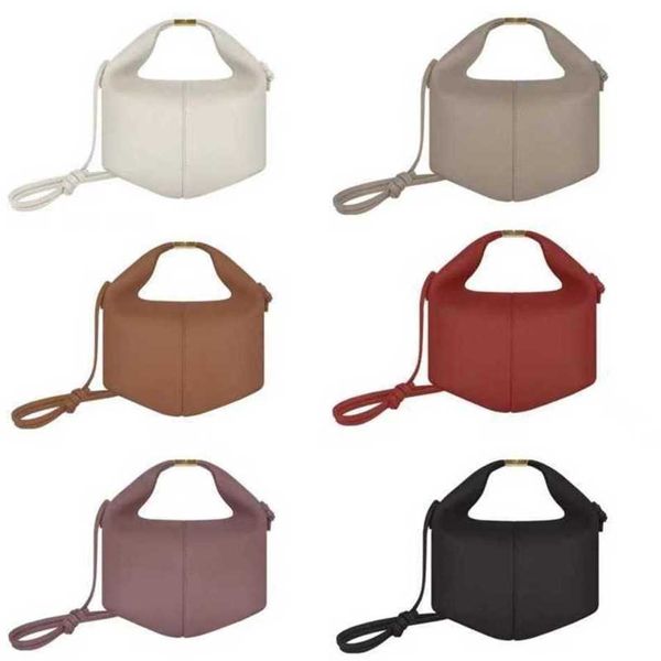 Vente pôle Bento sac sac de créateur de mode en cuir épaule sacs à bandoulière boîte à déjeuner pour les femmes boulettes 230915