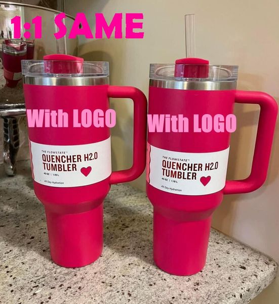 Bien vendre 1: 1 Même THE QUENCHER H2.0 Cosmo Pink Parade TUMBLER 40 OZ 4 H CHAUD 7 H FROID 20 HRS Tasses glacées 304 Tasses à vin Swig Cadeau de Saint Valentin Bouteilles d'eau Flamingo E0103