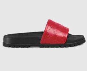 Verkoop goed schoenen Slides Zomer Strand Indoor Platte Sandalen Slippers Huis Slippers Met Spike sandaal maat EU 35-45 met doos 901
