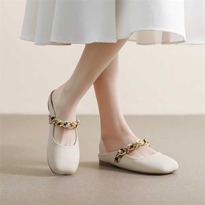 Vendre des pantoufles de chaussures pour femmes, les femmes portent une sandale d'été sandales baotou sandles talons designer tongs flop flop fenty diapositives 240228