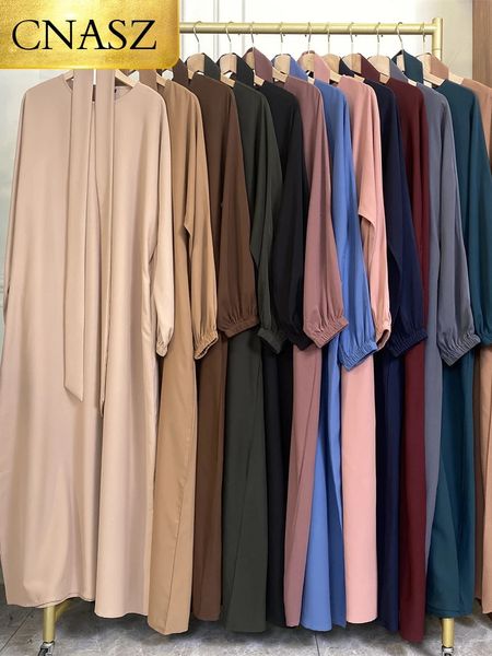 Selle Vestidos marroquíes de estilo simple Kaftan Turquía Color sólido Golfo Abayas Mujeres islámicas Vestido largo Musulmán Arabia Túnica Ramadán 240222
