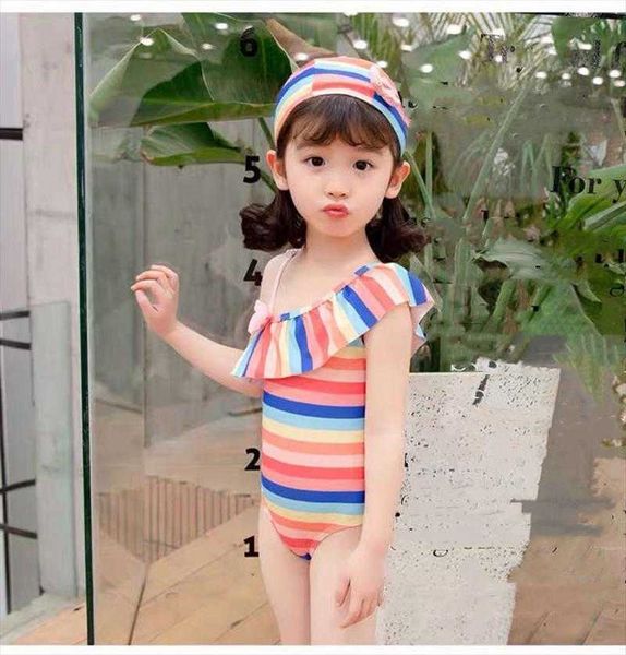 Vendre d'arrivée Girls Swimwear One Piece One Piece Swimsuit For Children épaule Bow Color Stripes mignon