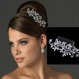 Verkopen Hoofddeksels Bruiloft Bruid Haarkammen Bloemstijl Strass Kroon Tiara's Bruidshoofddeksels Bruiloft Accessoires Zilver298r