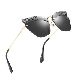 Продаю элитные модные солнцезащитные очки «кошачий глаз» с бриллиантами, женские брендовые очки, солнцезащитные очки для путешествий, подиумный стиль, женские кошачьи глаза245W