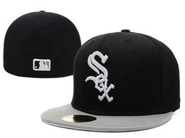 Vendre Men039s White Sox Fitted Hapt Top Quality Flat Rquare Embroiled Sox Team Logo Black Fans Baseball Chapeaux Full Cl8864169