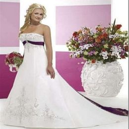 Vente de nouvelles robes de mariée élégantes blanches et violettes avec broderie sans manches en Satin Court Train sans bretelles robes de mariée 2962