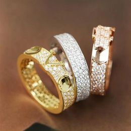 Venta de nuevos anillos, anillo de gema brillante para hombre y mujer, anillo de alta calidad para pareja, accesorios de anillo con personalidad, suministro 298w