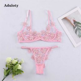 vente de sous-vêtements brodés en dentelle pour femmes maille fine transparente sexy lingerie érotique à armatures rassembler soutien-gorge string ensemble 211104