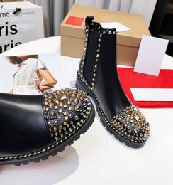 Sellwomen Chunky Heel Work Tooling Shoe Fashion Motorcycle Western Rivet Crystal Bee Star Desert Rain Boots Winter Snow Ankle9571419