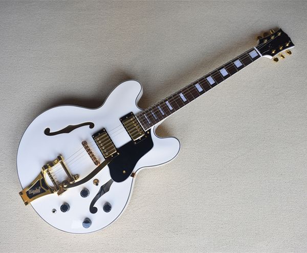 Corps semi-creux guitare électrique blanche brillante avec une quincaillerie dorée offre un logo / couleur personnaliser