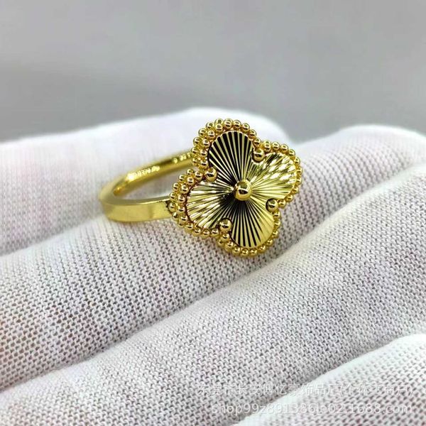 Designer senior original V Golden Vancefe Clover Ring Hot Sell Selling Fashion Index personnalisé Luxury Luxury et Sense de conception unique