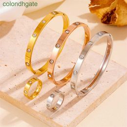 Sense Promise of Love Design Anneau Bracelet à ongles poli haut de gamme Femme minimaliste avec chariot anneaux originaux
