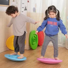 Planche d'équilibre d'entraînement sensoriel, jouets pour enfants, planches torsadées, divertissement sportif, planche à bascule, activité d'entraînement d'équilibre 3-6 ans 240323
