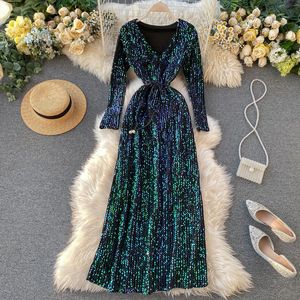 Femmes bling à paillettes Robes Spring 2023 Elegant V cou cou à manches longues Vestidos Fashion Sash Robe de fête de taille mince