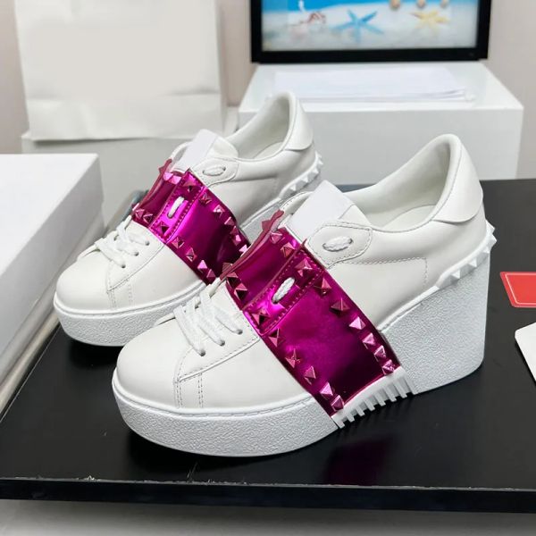 Paillettes Wedge Sneaker ouvert Disco TV Couple chaussures de luxe 2024 Top qualité veau semelle en caoutchouc multicolore concepteur plat sport baskets basse plate-forme chaussures de tennis