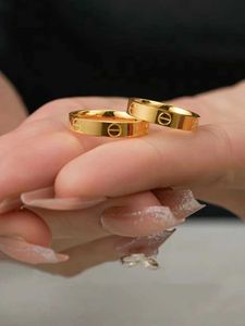 Sélectricité Couple de vie Ring Gold Style Match Matching Imitation Craft for Men and Womens Wedding Three With Cart Original Anneaux C Home