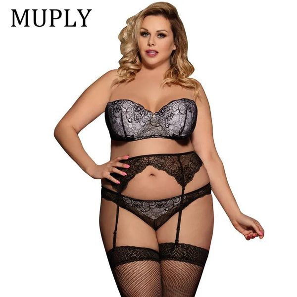 Ensemble 2018 Lingerie Sexy Grande Taille Femmes Vêtements de Nuit Vente Chaude Chaude Érotique 3 Pièce Intimo Donna Dos Nu Dentelle Lingerie Erotica Ensemble Y18102206