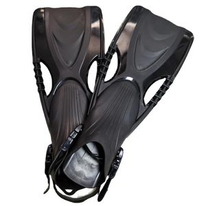 Set 2022 Nouveauté Palmes de plongée réglables Été Hiver Chaussures de natation Silicone Sports nautiques Palmes de plongée Équipement Femmes Hommes