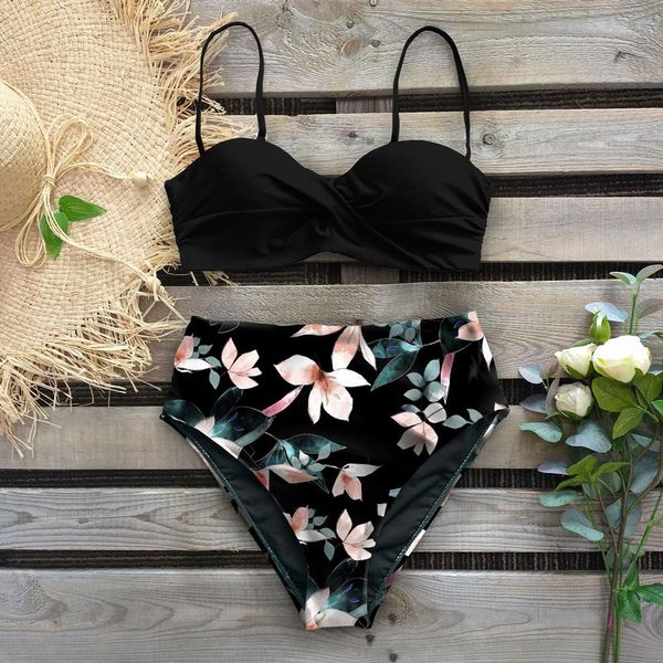 Set 2022 Sexy Leaf Print Bikini Bikini Femelle de maillot de bain Femme Femmes Sweetwear Push Up Bikinis Set High Taile Swimming Cost pour le maillot de bain