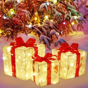 Juego de 3 cajas de regalo iluminadas por Navidad, caja de Navidad blanca cálida y cálida transparente, presentes cajas con arcos rojos para Christams Tree, Yard, Home, Christams Decoración al aire libre