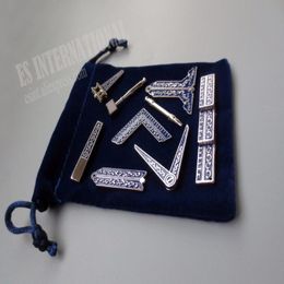 Ensemble de 9 badges d'outils de travail maçonniques bleus différents avec sac en velours maçon maçon Miniature cadeaux de maçon 201125299c