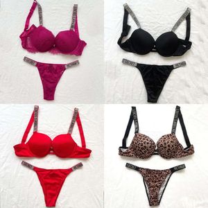 Set Sexy 2023 Women Lingerie 2 -delige push -up bh en panty verstelbare kanten letter merk ontwerp ondergoed sets 231129 nd s 3119