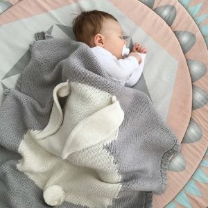 Ensembles de couvertures de bébé 1pc Smouddle Baby Wrap Trinket en tricot pour Kid Rabbit Cartoon Plaid Paid Bandle de literie pour tout-petits Swaddding