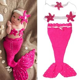 Stelt 3 stcs pasgeboren babymeisje kleren schattige zeemeermin gebreide kostuumfotografie prop gehaakte Bebe -kledingsets
