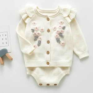 Sets babymeisjes kleren lente herfst herfst nieuwe baby babymeisjes gebreide trui sets lange mouw bloemen jas + rompers kleding 2 stks sets