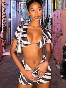 Ensemble Boofeenaa Zebra rayé 2 pièces Set Shorts and Chain Crop Tops Y2K Streetwear Sexy Summer Tenues For Woman 2023 C15BH20