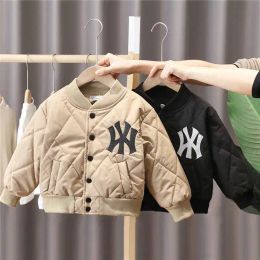 Ensemble des vêtements d'hiver garçons en toison en toison rembourré bébé garçons de baseball en coton uniforme de veste en coton pour enfants veste