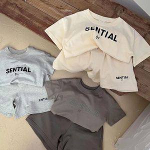 Ensembles de vêtements pour enfants de créateurs ensembles essentiels garçons ESS survêtements lettre décontractée bébés filles enfant t-shirts pantalons nourrissons enfants à manches courtes