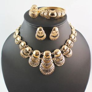 Sets Fashion Femmes 18K Gold plaqué Afrique Dubaï Party de mariage Collier multicouche Boucles d'oreilles Bracelet Ring Jewelry