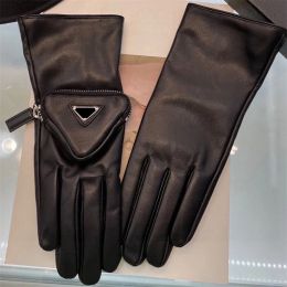 Conjuntos Cinco dedos Guantes Diseñador Guante Invierno Cuero Cálido Dedo Guantes Mujeres Lujos Diseñadores Mitones Bufanda Motocicleta Hombres y mujeres Guante Deporte Mitts