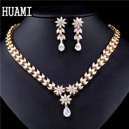 Sets HUAMI Ins Hot Koop Fijne Sieraden Topkwaliteit Vrouwen Waterdruppel Oorbellen en Hanger Ketting Sets Bloem Grote Chian Gouden Ketting