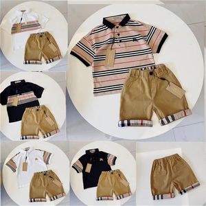 Sets kid costume baby vêtements tshirt polo children's Designer Luxury Top Summer Girl Boy Clothing Shorts Sleeve Tshirt avec lettres B11 #