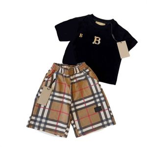 SETS Vêtements pour enfants Summer Boys Girls Girls Imprimé T-shirt à manches courtes Brand de créateur en deux pièces Clothes 100cm 150cm H290