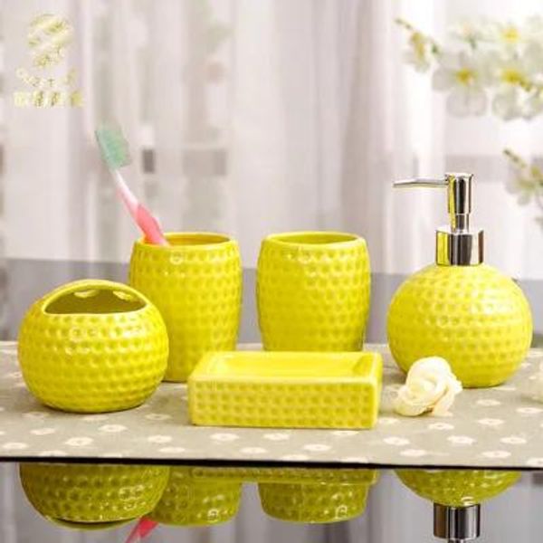 Ensembles couleur citron céramique 5 pièces ensemble de salle de bain accessoires de salle de bain Kit cadeau de mariage motif Golf porte-brosse à dents distributeur de savon