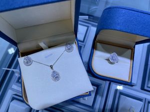 Ensembles de luxe Design 925 ensemble de bijoux en argent sterling goutte d'eau bijoux en diamant carré côté pierre 5 * 7mm diamant principal cadeau du jour commémoratif