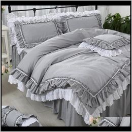 Conjuntos Suministros Textiles Jardín Moda europea Juego de cama gris Niña, Twin Full Queen King Algodón Individual Doble Textiles para el hogar Falda de cama Pillo