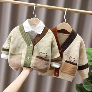 Sets Peuter Koreaanse Cartoon Zakgebreid Vest voor Jongens Meisjes Herfst Winterkleding Babyjongen Verdikte Trui Kinderjas 231122