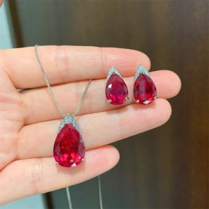 Sets Trend Bruiloft Sieraden Sets voor Vrouwen Synthetische Ruby Edelsteen Hoge Koolstof Diamanten Hanger Ketting Oorbellen Vrouwelijke Geschenken