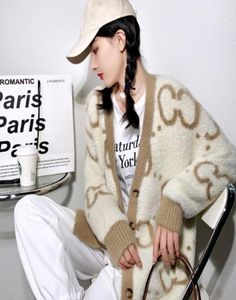 Ensembles Femmes vêtements de marque Sweat à capuche jacquard lettre pull pull femmes039s vêtements d'hiver hommes039s femmes Beige2672393