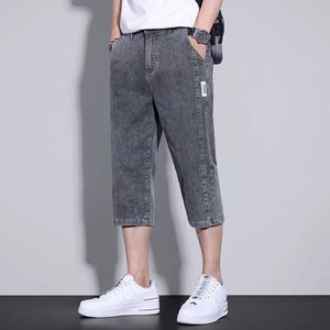 Sept shorts en denim pour hommes Summer mince pantalon consécutif décontracté Bureau de voyage de mode polyvalent 7 jeans A3398 240409