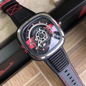 Seven Friday Heren Watch Grootte 47mmx47 Automatisch Japanse beweging Rubberen horlogeband wijzerplaat houtmateriaal