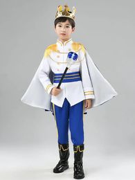 Zeven stuk Halloween Childrens Role Playing King Costume Fantasy European Royal Costume Christmas Gift Set 240510