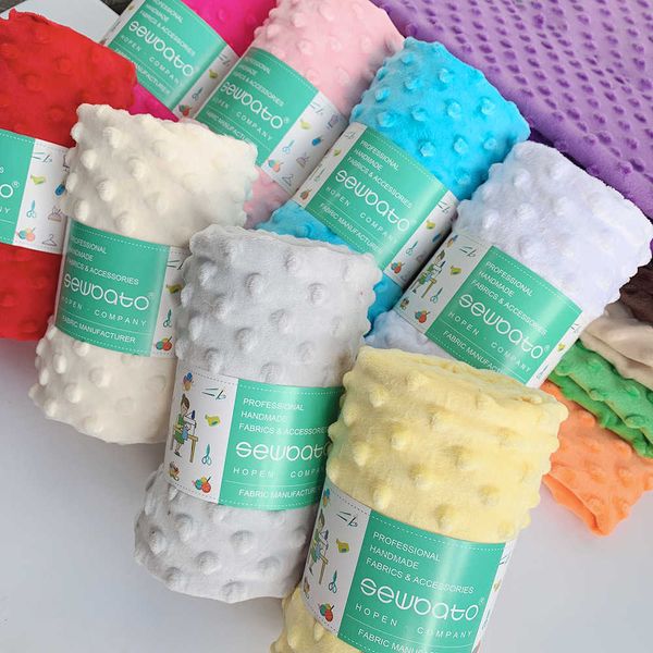 SEWBATO 70x100cm Minky Tissu Pour Coudre 30 Couleurs Super Doux Écologique Polyester Minky Dot Tissus En Peluche Au Mètre 210702