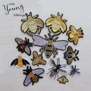 Couture vêtements patch haute qualité fer sur broderie accessoire patchs fixer Applique Motifs coudre sur vêtement autocollants couronne abeille Ne2788
