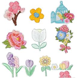 Naaimebeelden gereedschap ijzeren bloemen appliques stickers 8 patronen decoratief geborduurd voor ambachtelijke doe -het -zelf kleding jurk hoed drop de dhkal