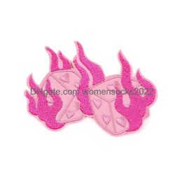 Naaibegrippen Gereedschap Punk Ijzeren Roze Vuurdobbelstenen Geborduurd Naai-embleem Badge Applique Reparatie Diy Ambachtelijke Accessoires Voor Kleding Dhgyq